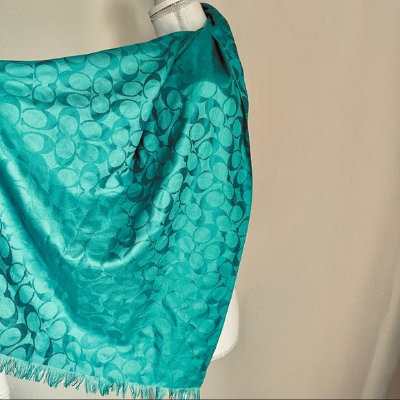 Coach Scarf/Wrap - Picture 7 of 8